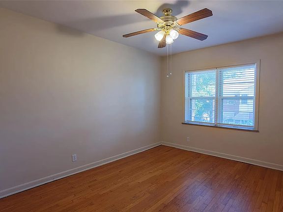 5th image of 8165 Whitburn Dr #2E