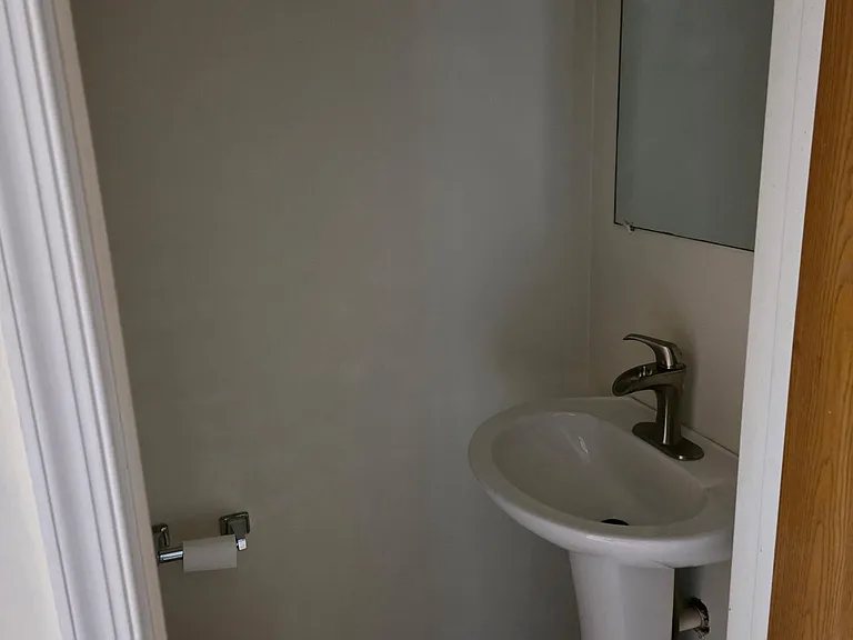 114 Millview Ct — Photo 16