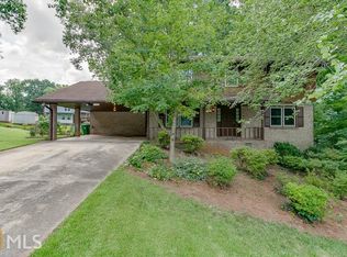 735 Indian Manor Ct, Stone Mountain, GA 30083