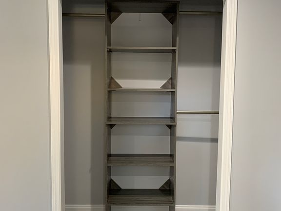2nd image of 2049 Lavista Cir