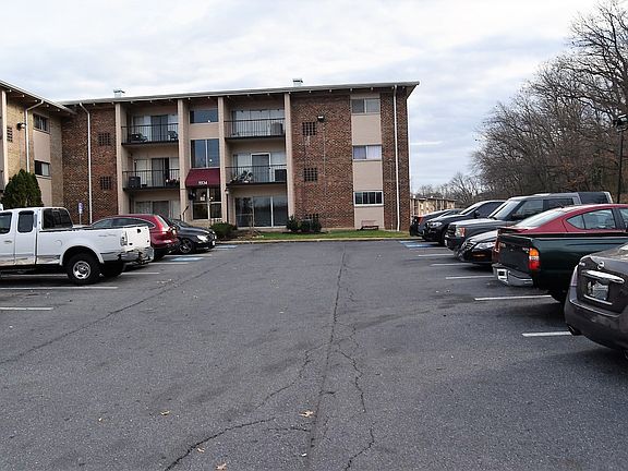 3rd image of 5532 Karen Elaine Dr APT 1730