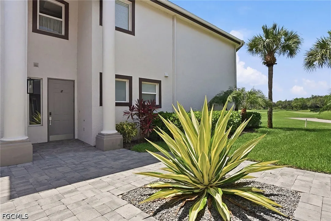 2 bed, 2.0 bath, 1826 sqft, $8,500 — Photo 4