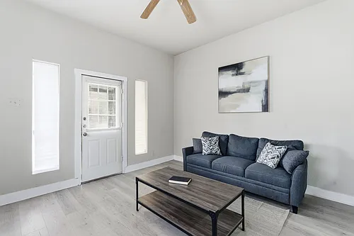 314 W Cevallos Photo 1