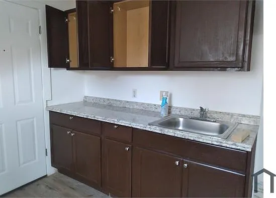 216 Campbell St #2 — Photo 7