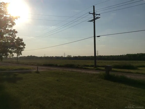 31747 29 Mile Rd, Lenox, MI 48050