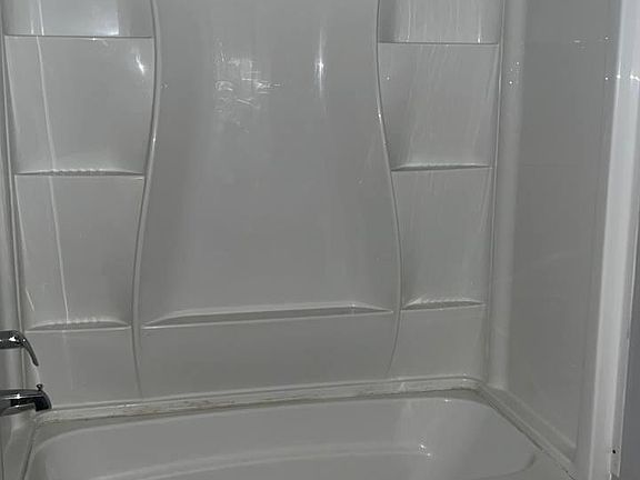 4th image of 321 N 35th St