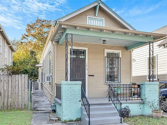 2nd image of 1818 Cadiz St