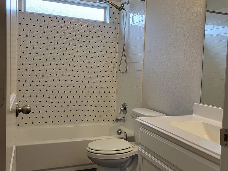 6934 Shiraz Way — Photo 22