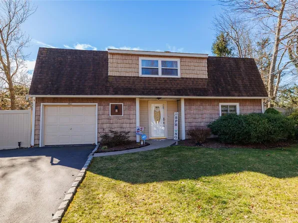 4 Arden Lane, Farmingville, NY 11738