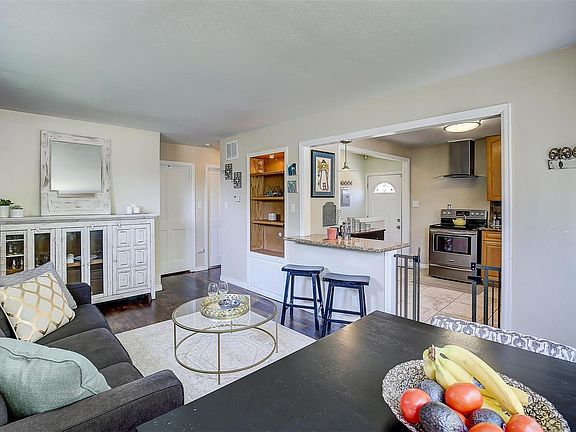 3rd image of 2780 W 1st Ave