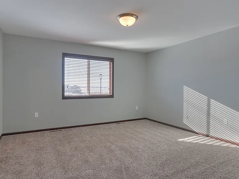 667 Roberts Rd — Photo 14
