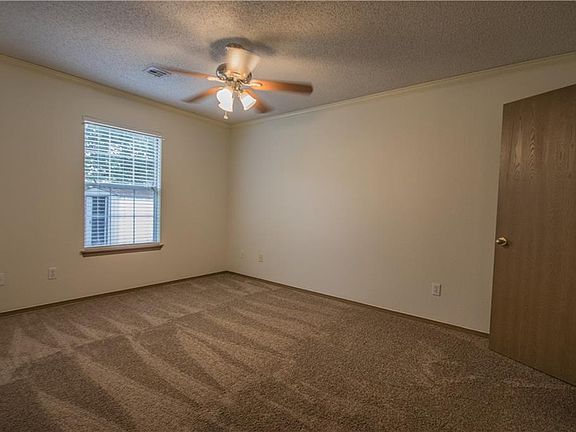 4th image of 1210 Lo Mar St
