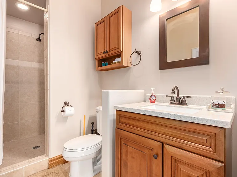 6770 E Skyline Dr — Photo 4
