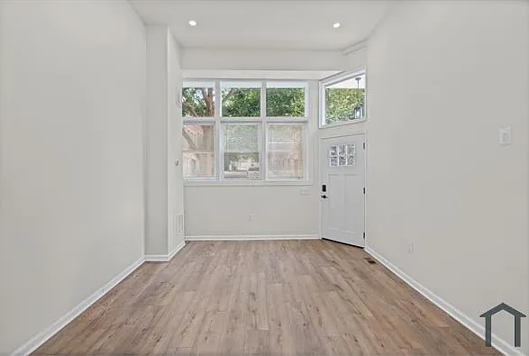 1723 E Lombard St — Photo 6