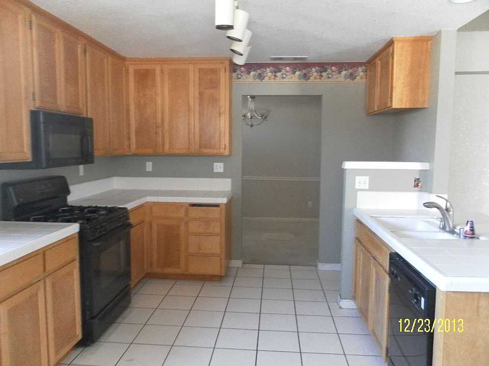 2nd image of 5124 Tehachapi Way