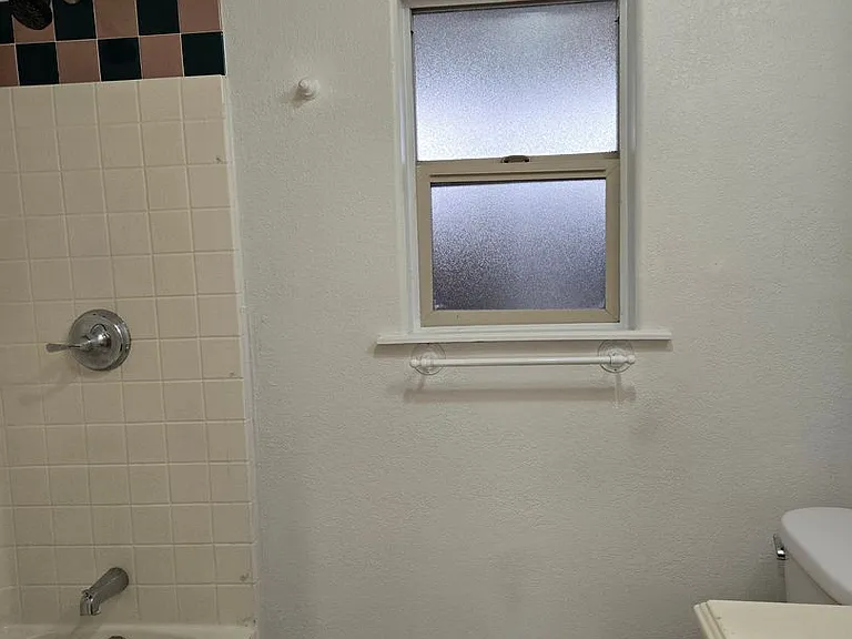 585 South Ave — Photo 7