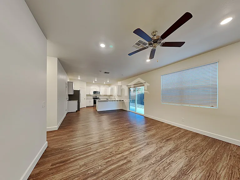 669 W Bosal Dr — Photo 5