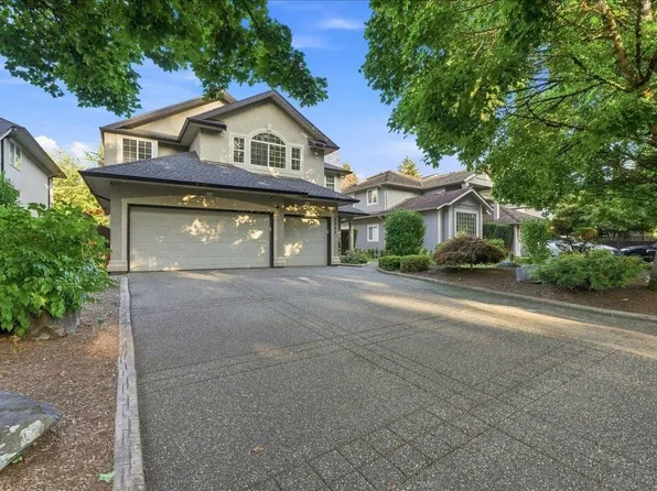 9362 207th St, Langley, BC V1M 2W7