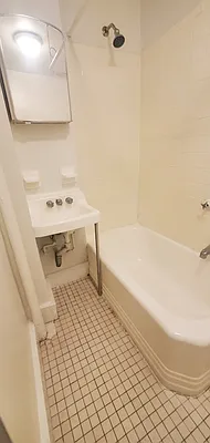 Rented by Manhattan Best Realty, Inc. | media 19