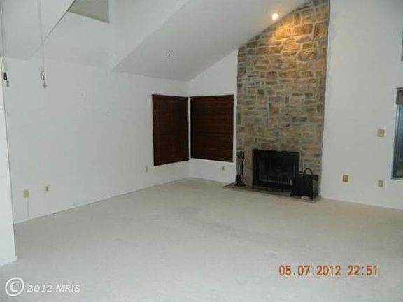 Living Room w/ Fireplace