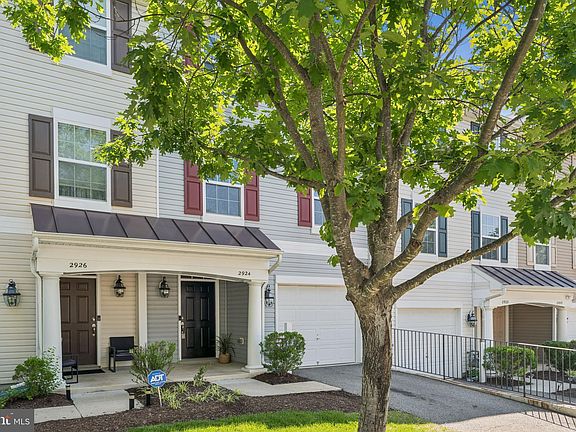 3rd image of 2924 Truffle Oak Pl
