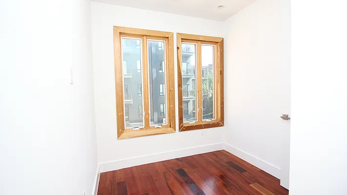 Rented by Nooklyn NYC LLC | media 33