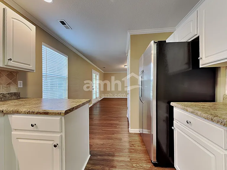 1105 Avocet Ln — Photo 3