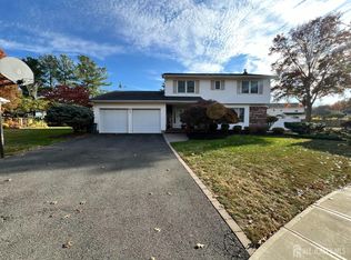 7 Molly Ct, Monmouth Junction, NJ