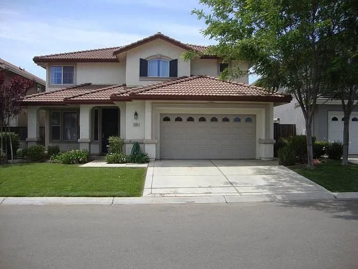 5056 Almanor Dr photo 1