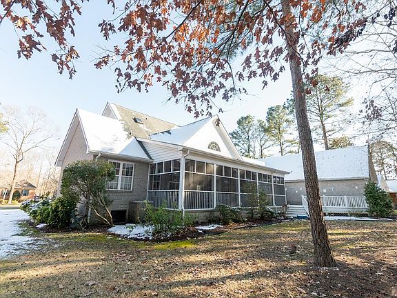 3rd image of 112 Cashie Dr