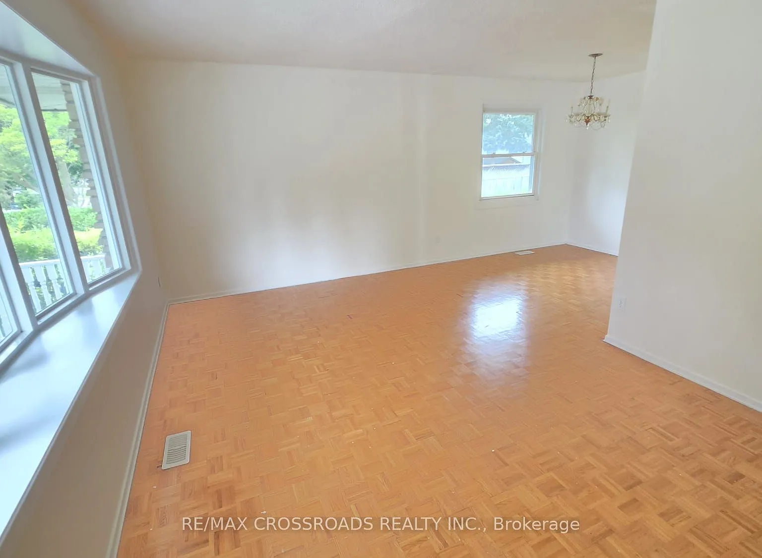 3 bed, $2,500 — Photo 3