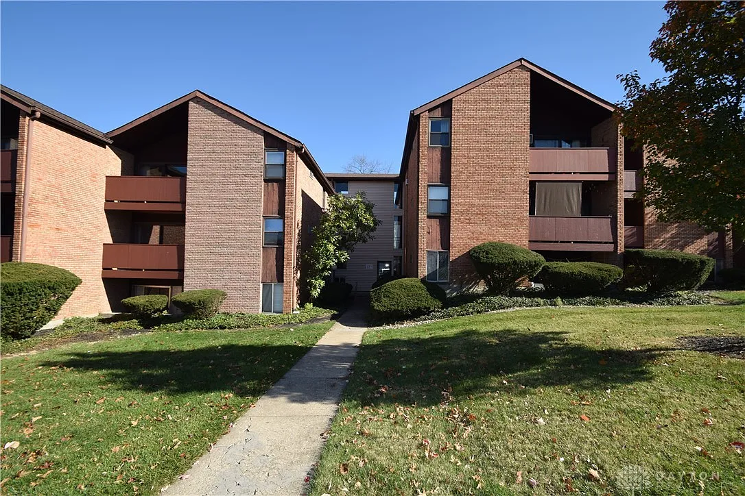 4902 Chalet Dr #705 photo 1