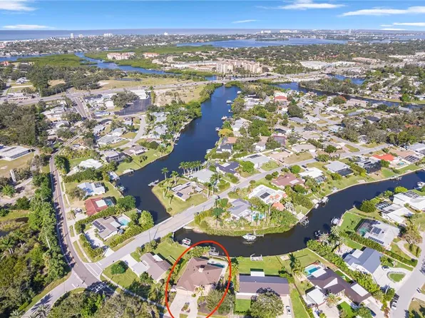 2251 Constitution Blvd, Sarasota, FL 34231