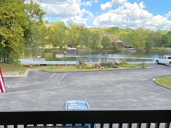 120 Wilshire Drive Unit 17, Hollister, MO 65672