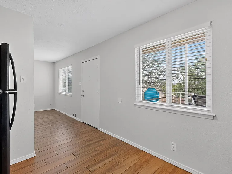 225 Hanosh Ct SE #3 — Photo 12