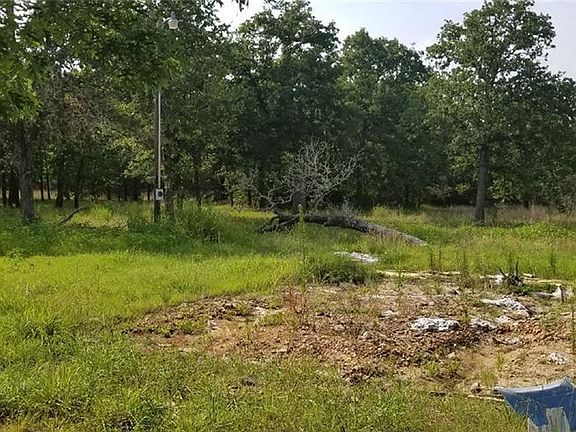 3rd image of 202 Willis Ln