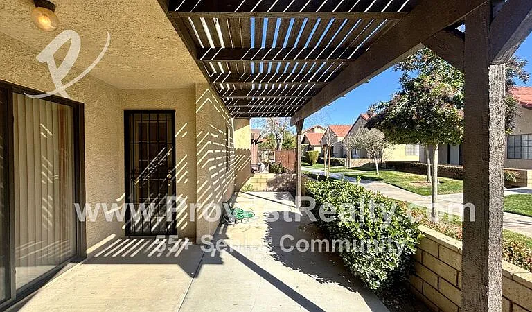 19053 Elm Dr — Photo 18