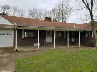211 Lee St, Mason, WV 25260