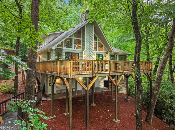 83 Hilltop Cir, Clayton, GA 30523