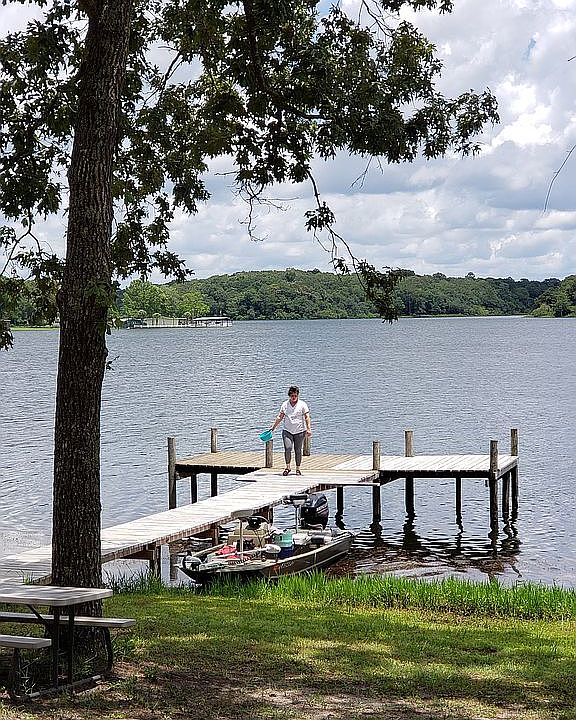 2nd image of 377 Kings Lake Blvd