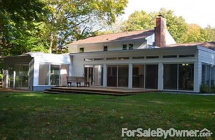 2nd image of 112 Fireside Ln