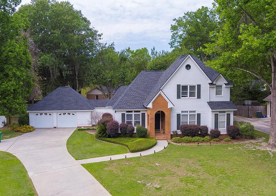 1st image of 1017 Williamsburg Dr