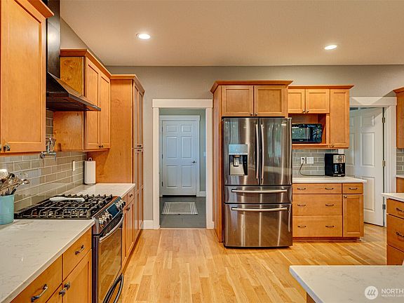 4th image of 37201 NW 29th Avenue