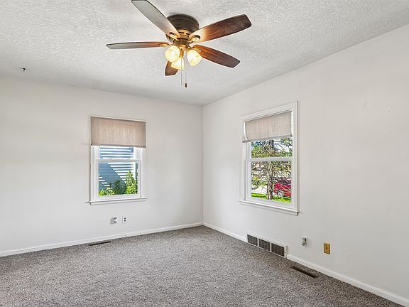 3rd image of 3700 36th St