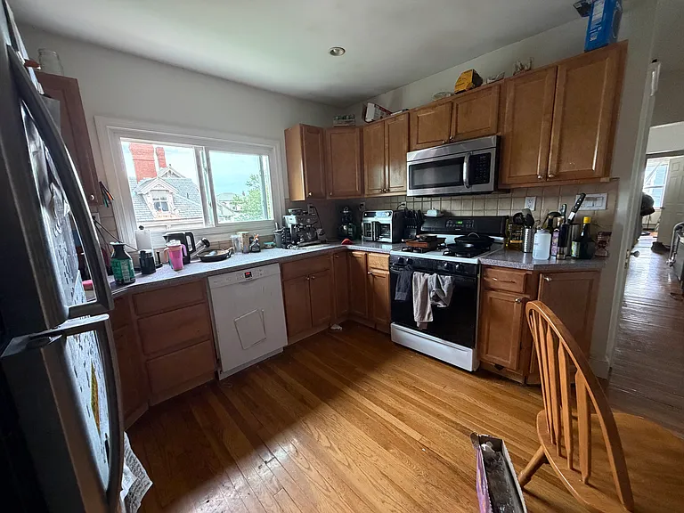 8 Arlington St #3 — Photo 10