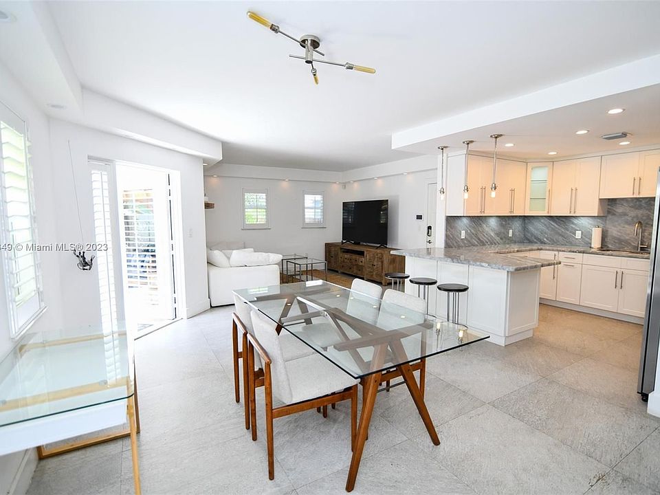 1st image of 2918 Bird Ave #5