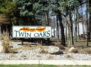 215 E Jolly Rd APT G8, Lansing, MI 48910