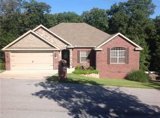 9 N Brent Ln, Bella Vista, AR 72714