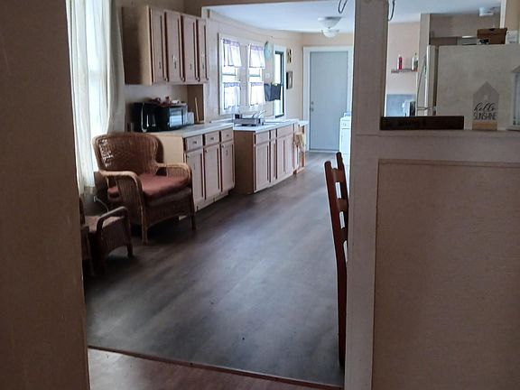 5th image of 331 Belfort St #3