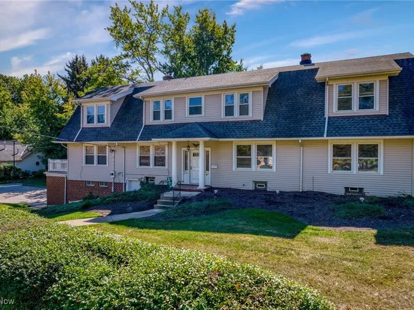 17702 Nottingham Rd, Cleveland, OH 44119